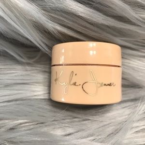Kylie Cosmetics Ultra Glow in Tahiti
